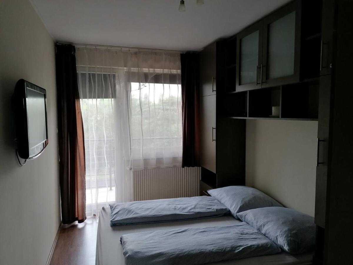 Family Holiday Apartman Nyíregyháza 外观 照片