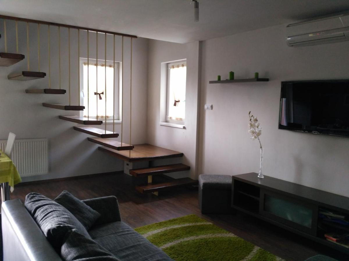 Family Holiday Apartman Nyíregyháza 外观 照片